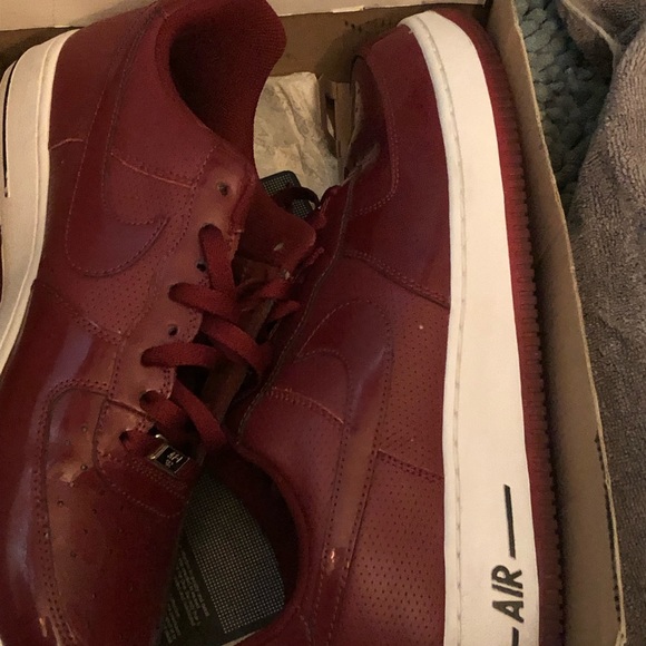 **RARE** NIKE AIR FORCE 1 07' TEAM RED MENS SIZE 12 NEW IN BOX!!! - Picture 13 of 16